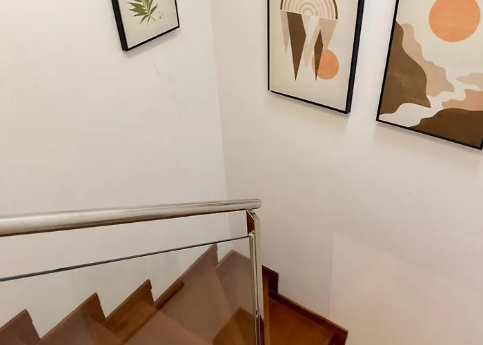 アパート Viorneira